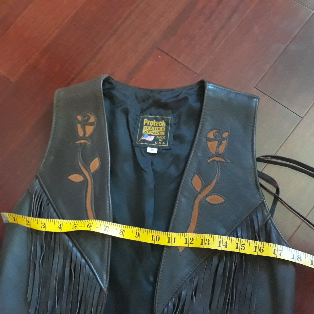 Vest - Picture 15 of 15